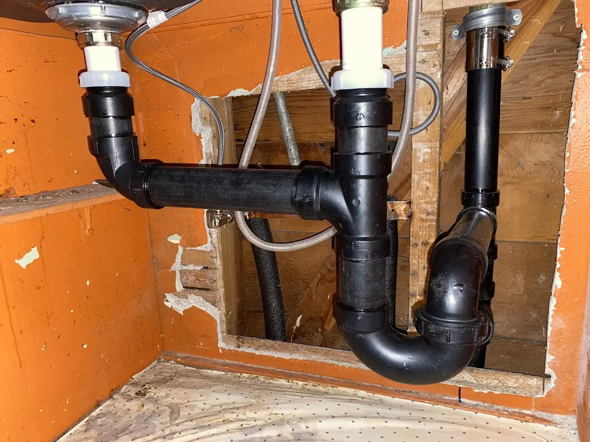 Professional Pipe Bursting equipment and tools on the job in Lake Norman of Catawba
